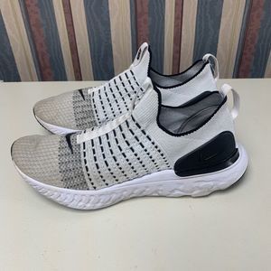 Nike React Phantom Run Flyknit 2 Mens Size 11.5 Shoes Oreo White Black Sneakers